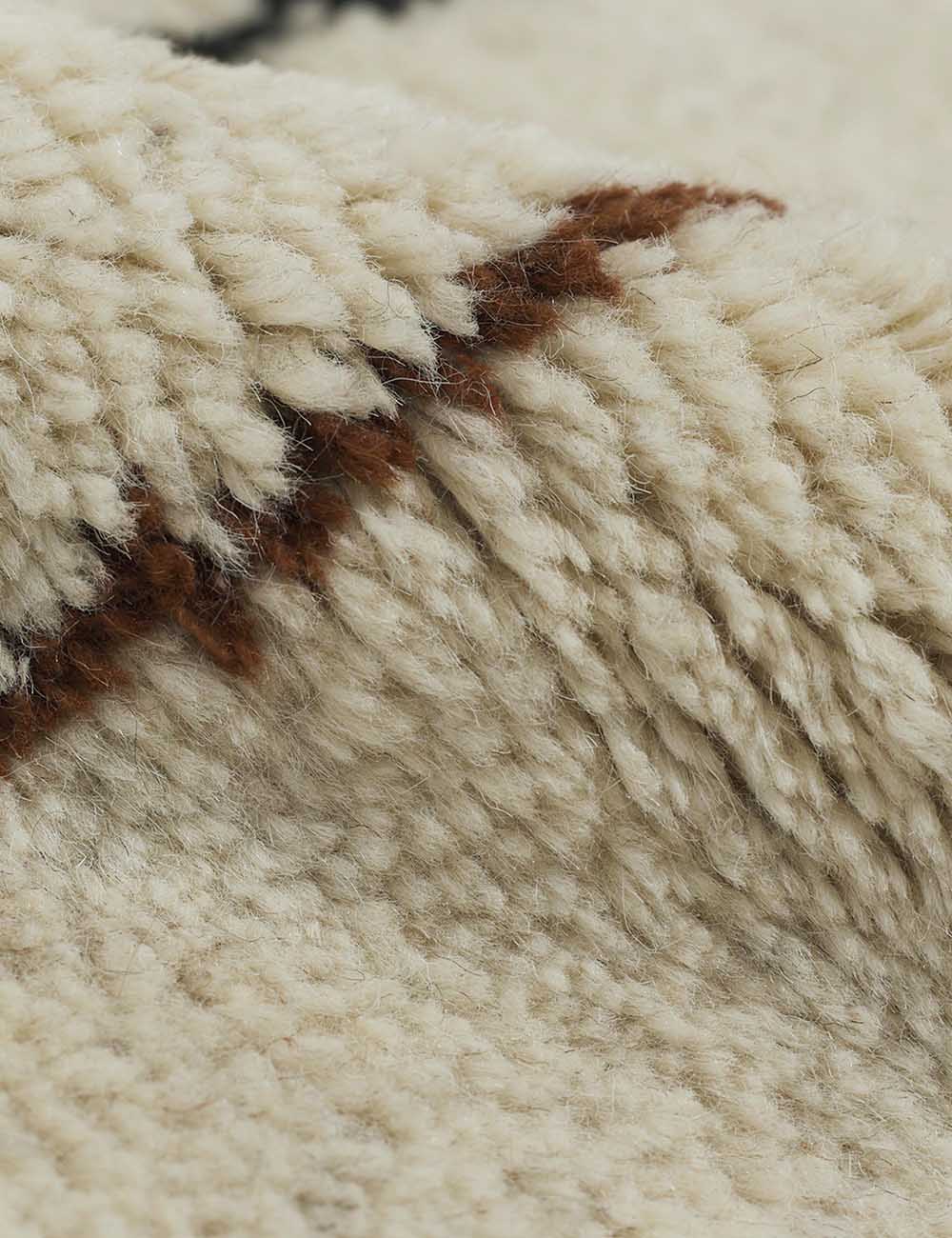 Tapis en laine noué à la main, motif grille irrégulière, par Sarah Sherman Samuel