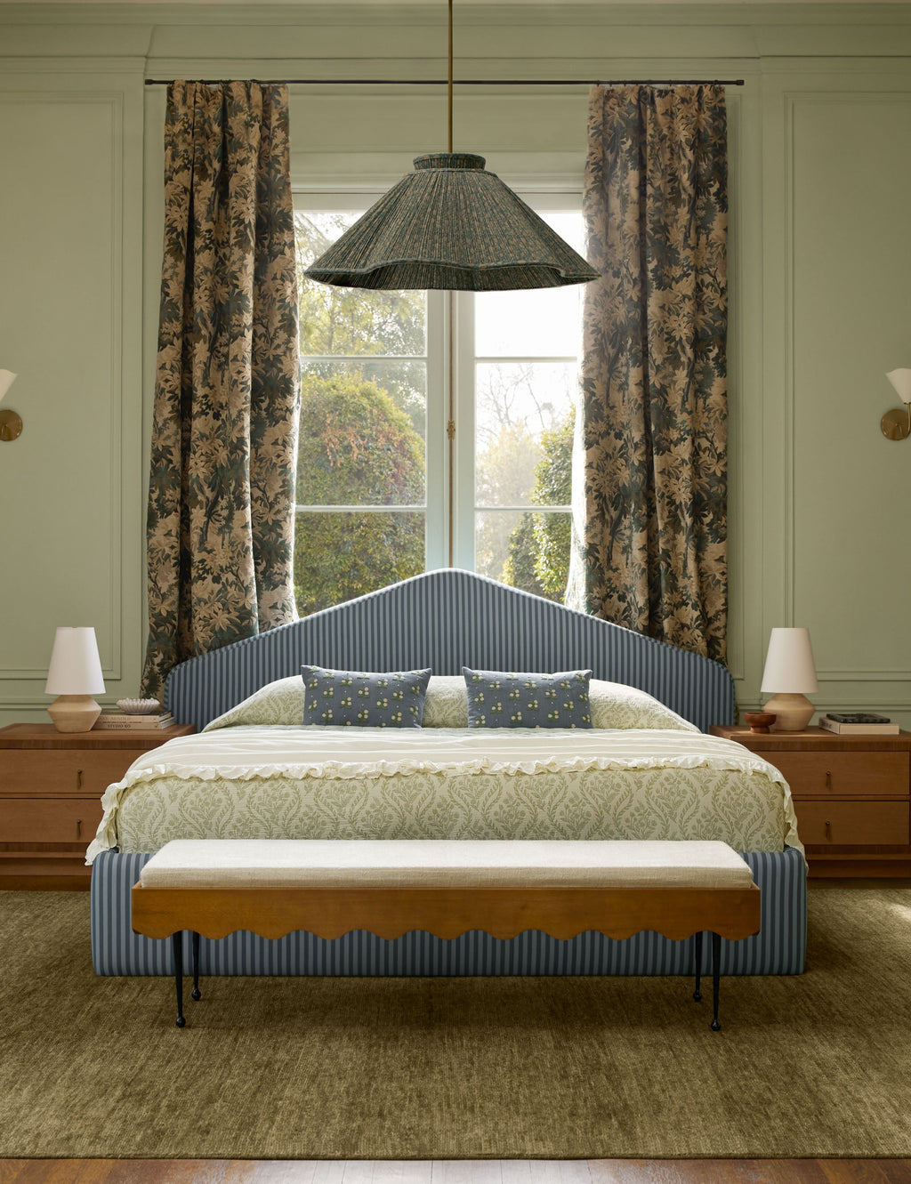 Heritage Hand-Knotted Wool Rug